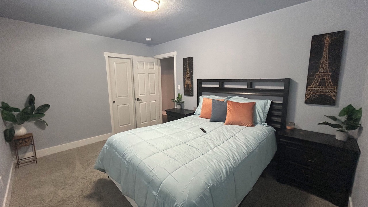 Photo of Bedroom in Lakewood