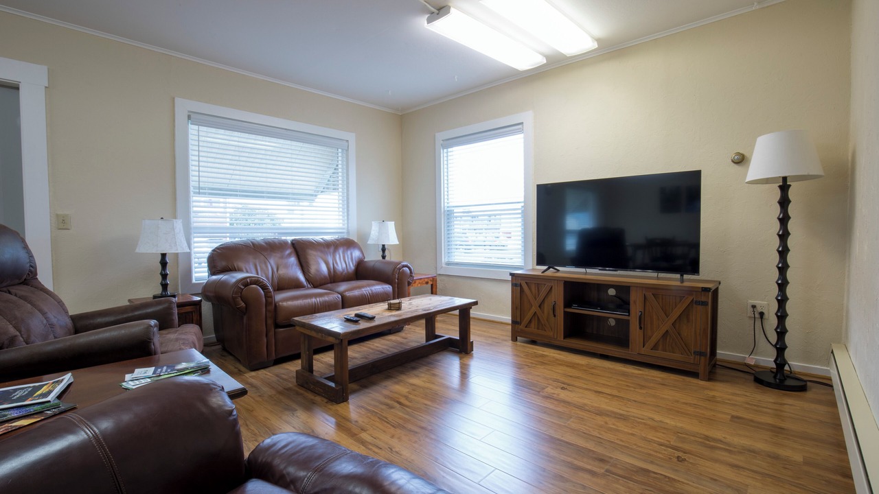 Photo of Livingroom in Forks