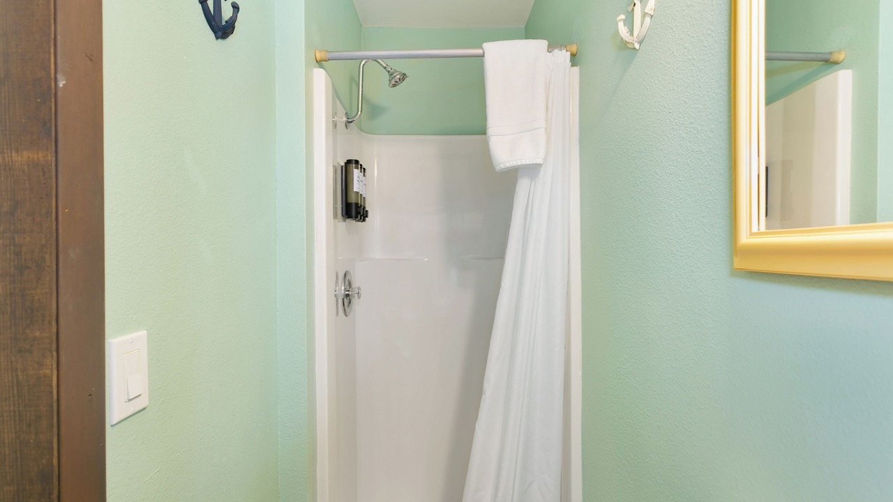 Photo of Bathroom in Grayland