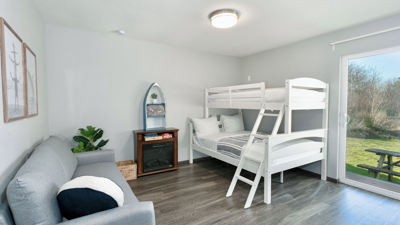 Photo of Bedroom in Grayland