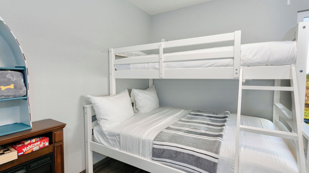 Photo of Bedroom in Grayland