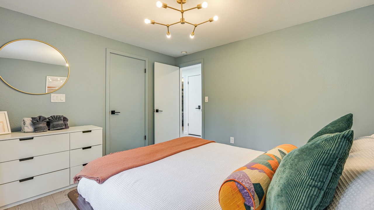 Photo of Bedroom in Anderson Island