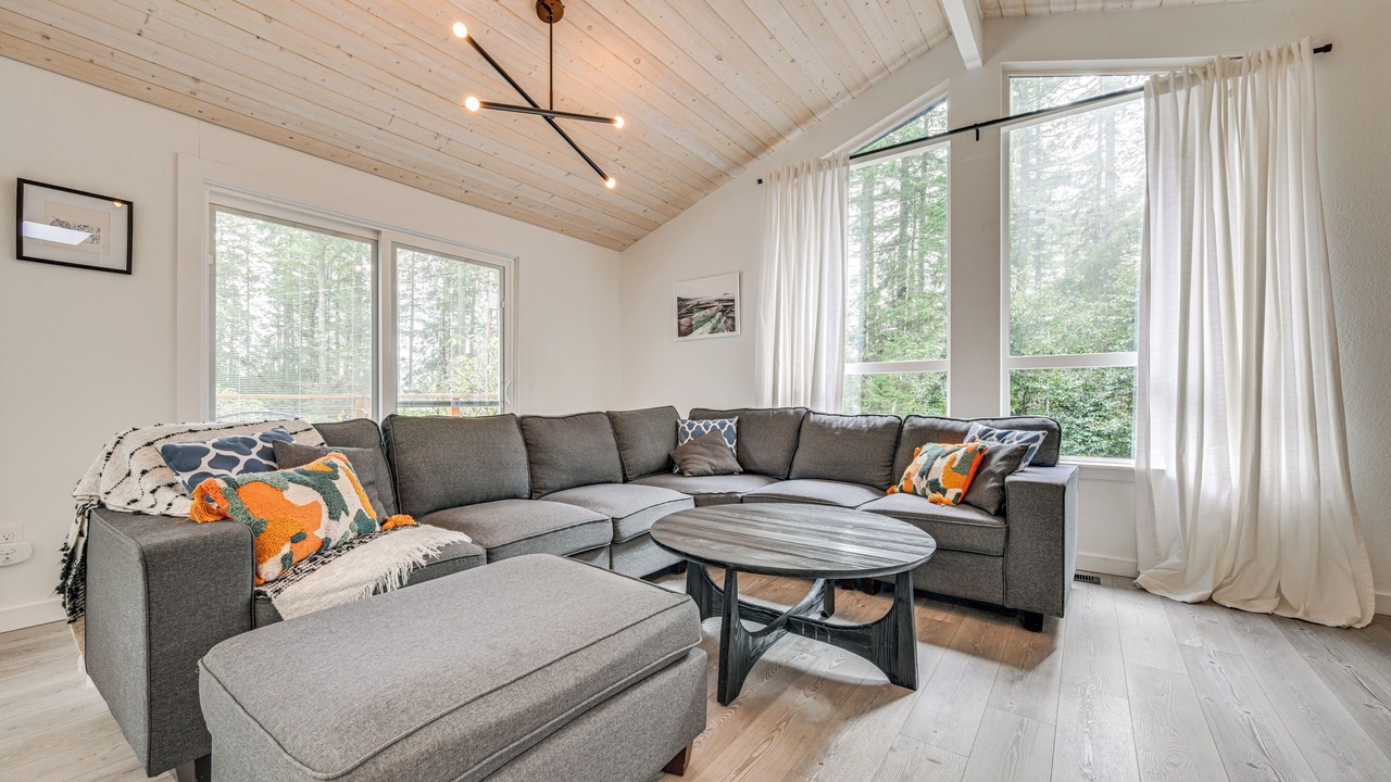 Photo of Bedroom in Anderson Island
