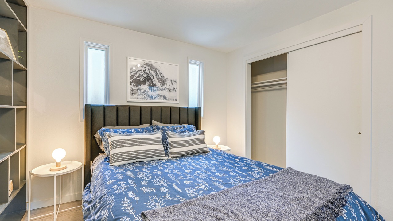 Photo of Bedroom in Anderson Island