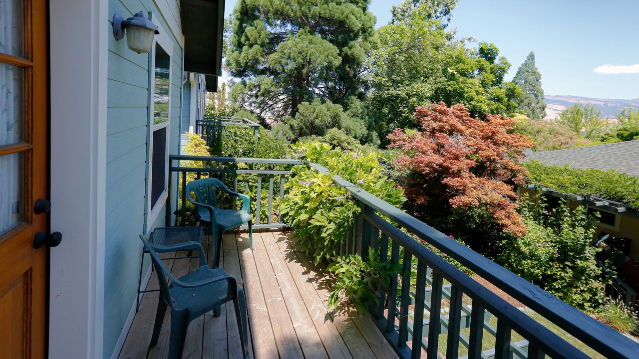 Photo of Outdoor in Ashland