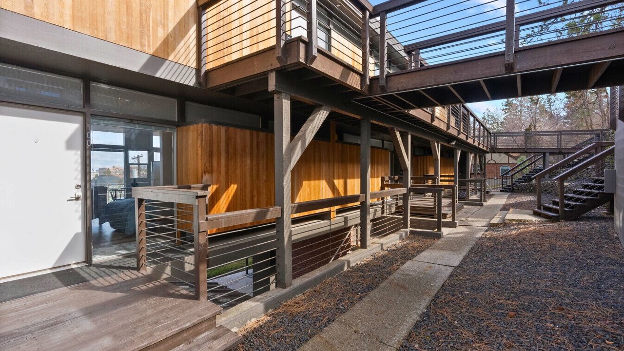 Photo of Outdoor in Cliff - Cannon