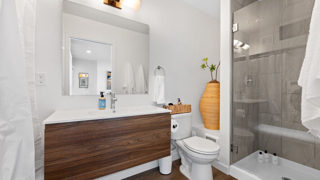 Photo of Bathroom in Cliff - Cannon