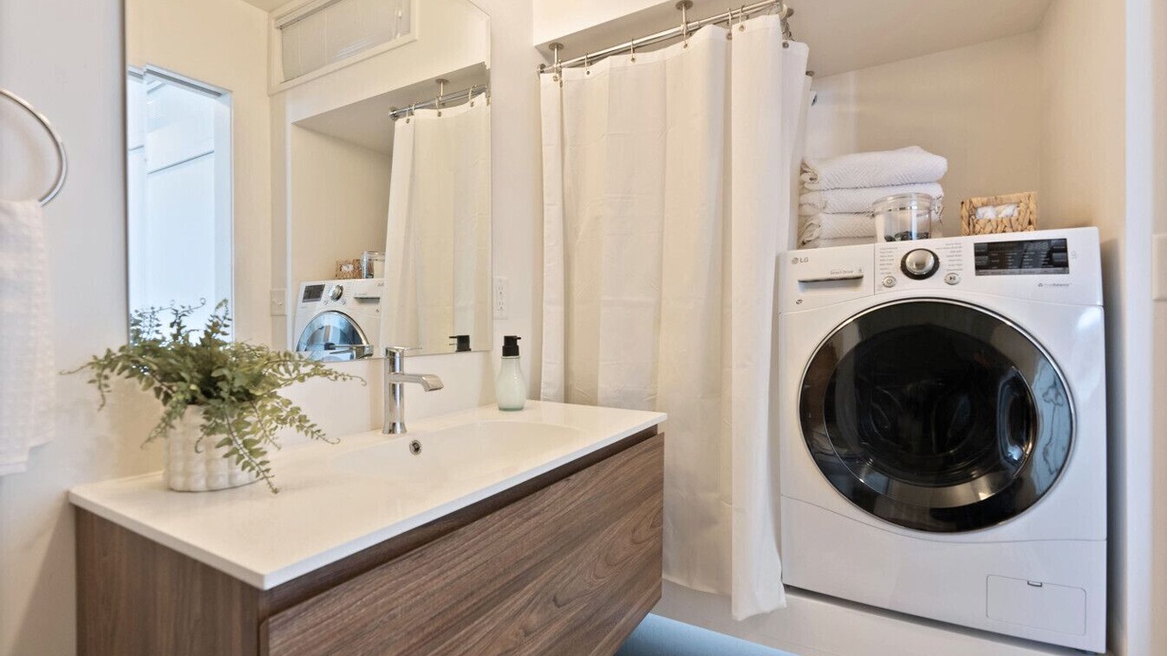Photo of Bathroom in Cliff - Cannon