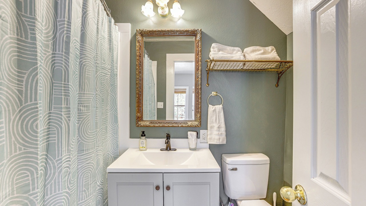 Photo of Bathroom in Garden Valley