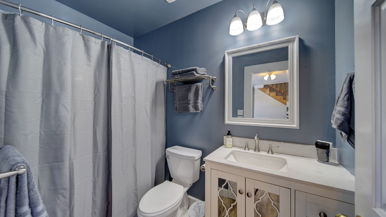 Photo of Bathroom in Garden Valley