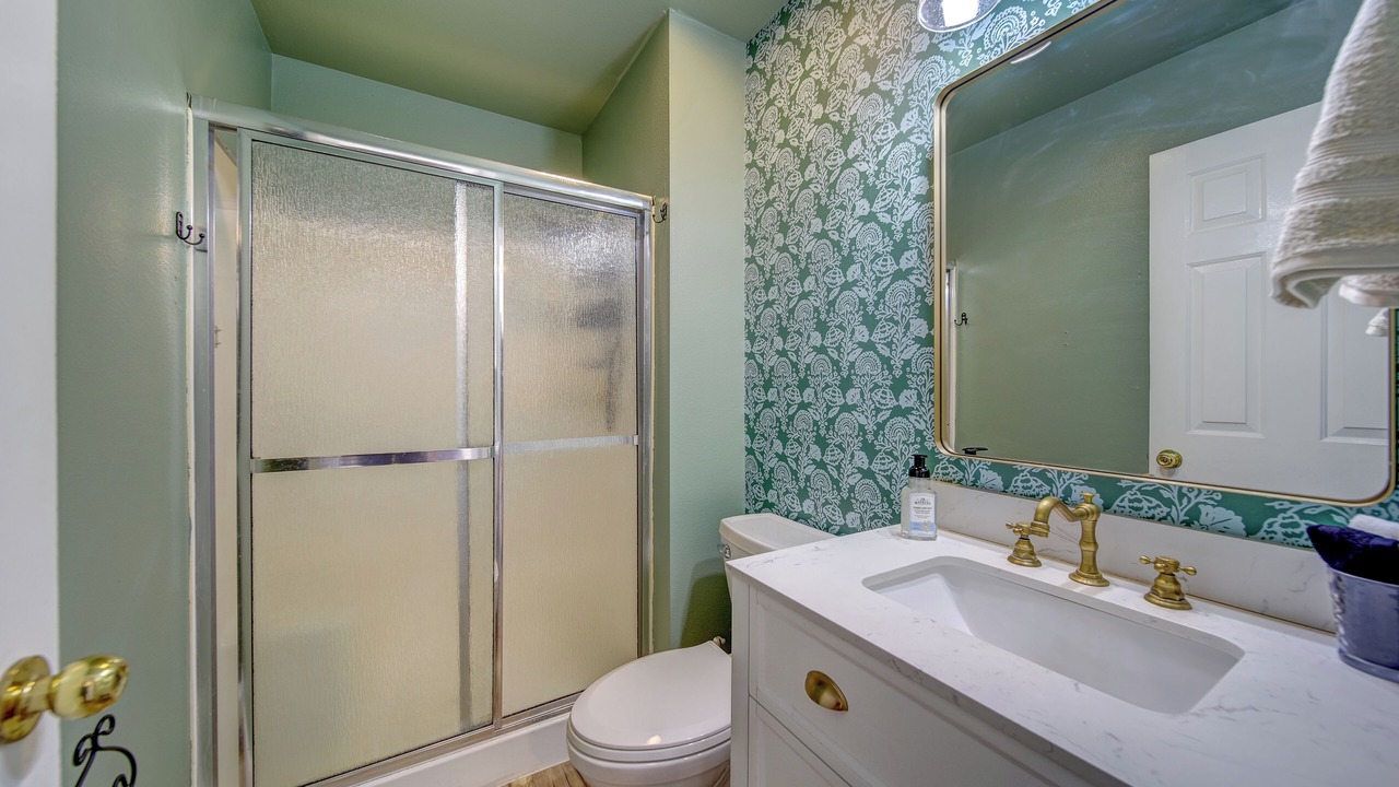 Photo of Bathroom in Garden Valley