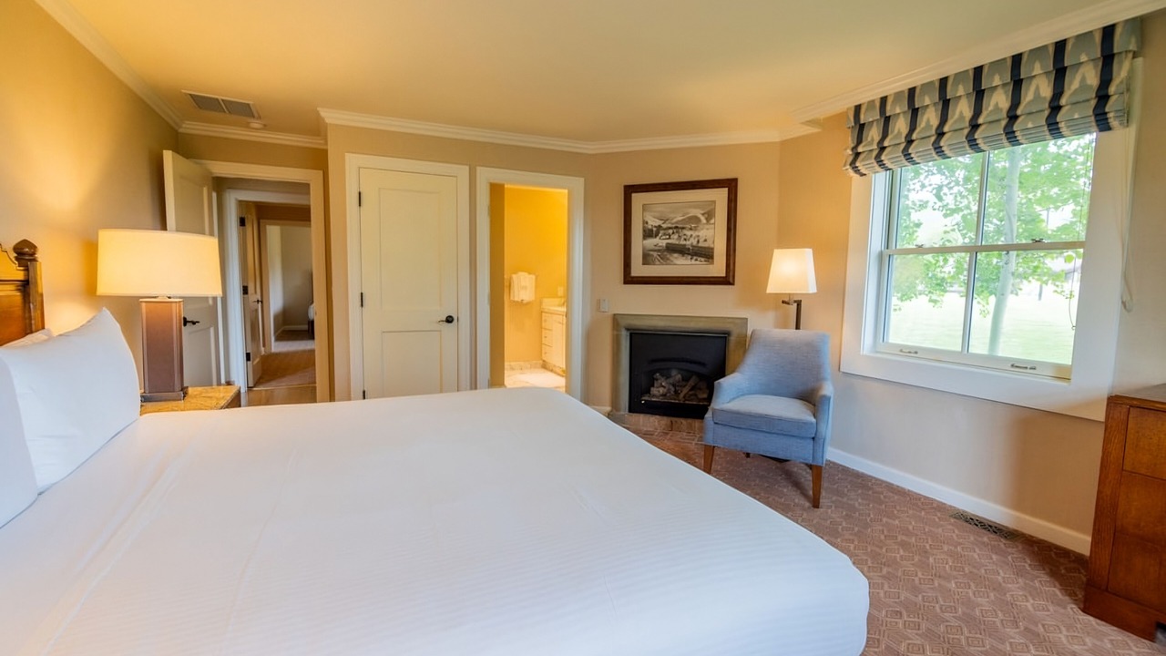 Photo of Bedroom in Elkhorn