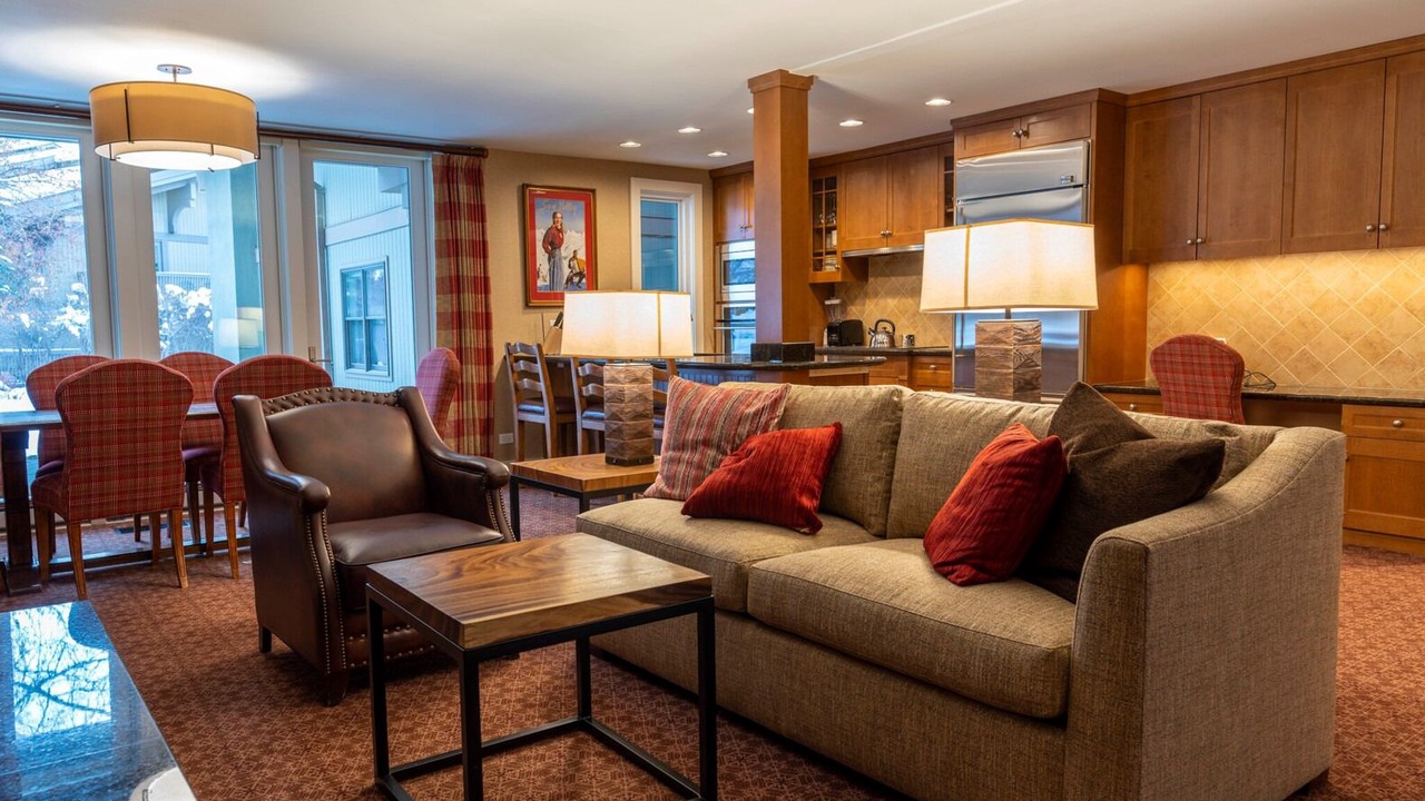 Photo of Livingroom in Elkhorn