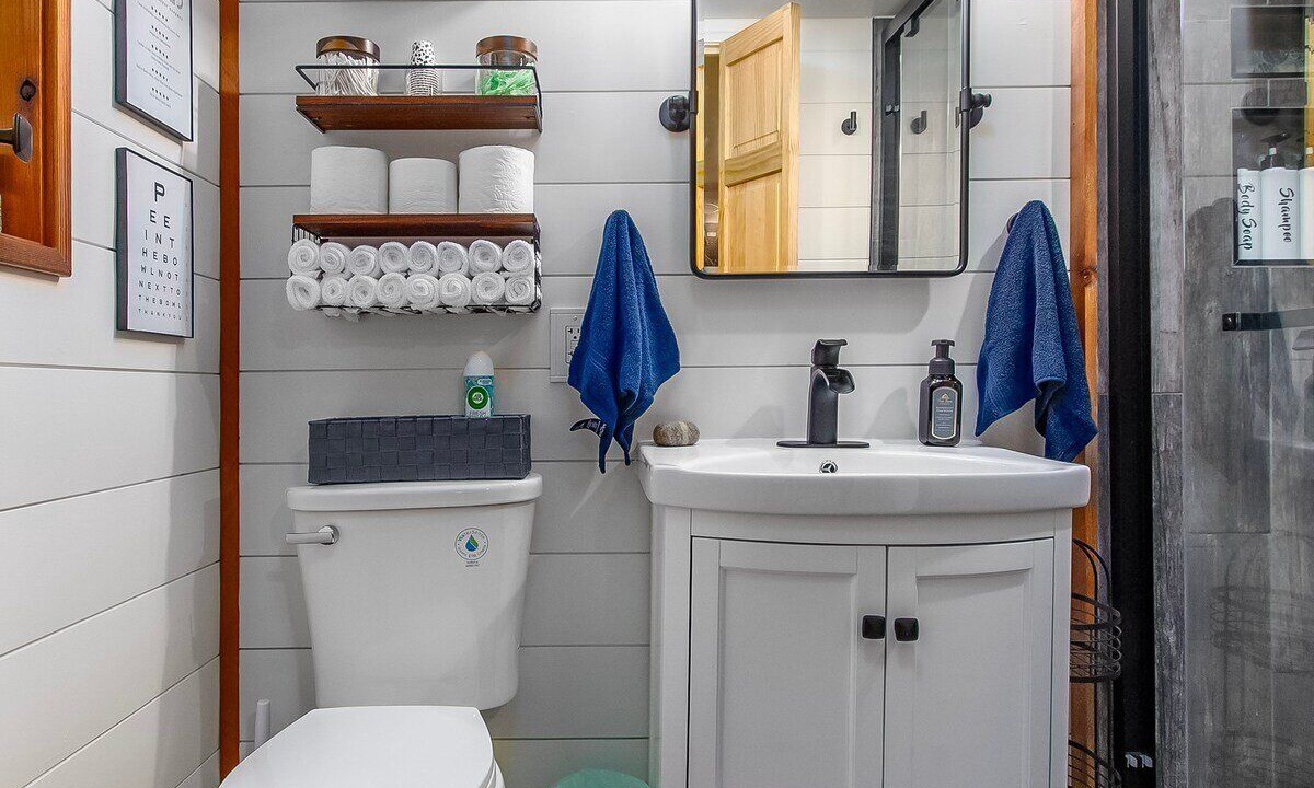Photo of Bathroom in Packwood