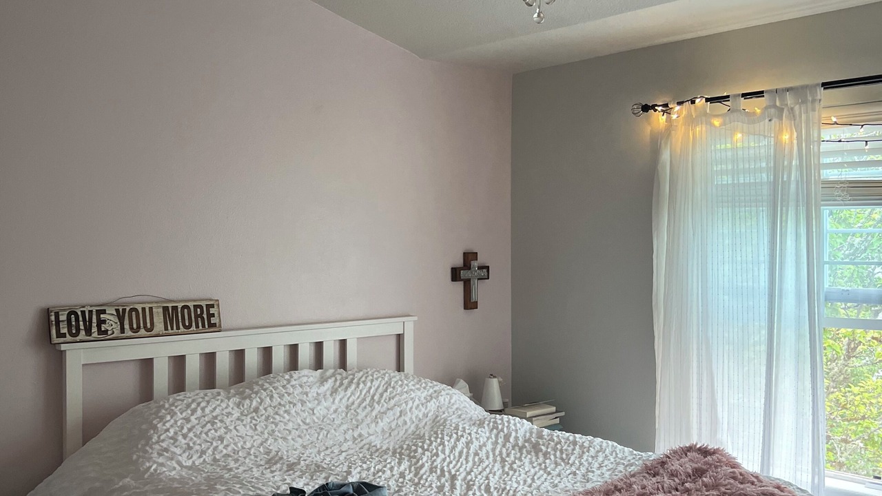 Photo of Bedroom in Bull Mountain