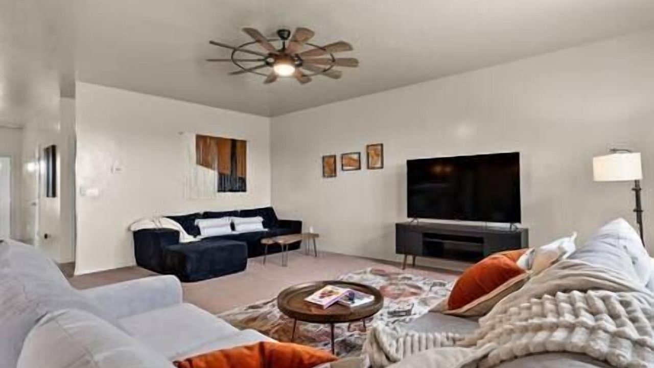 Photo of Livingroom in Caldwell