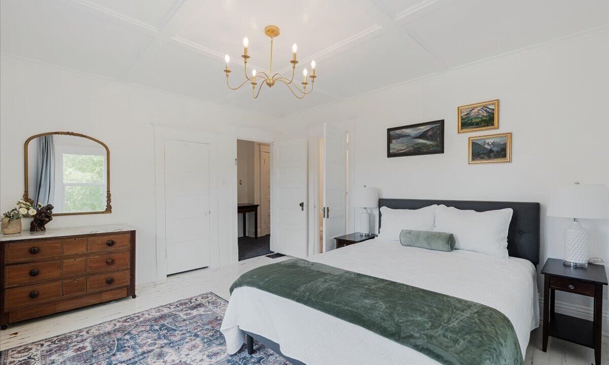 Photo of Bedroom in Newberg