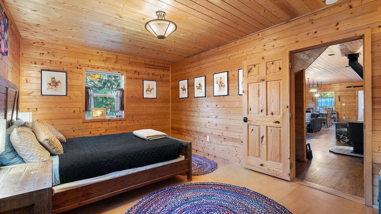 Photo of Bedroom in Sagle
