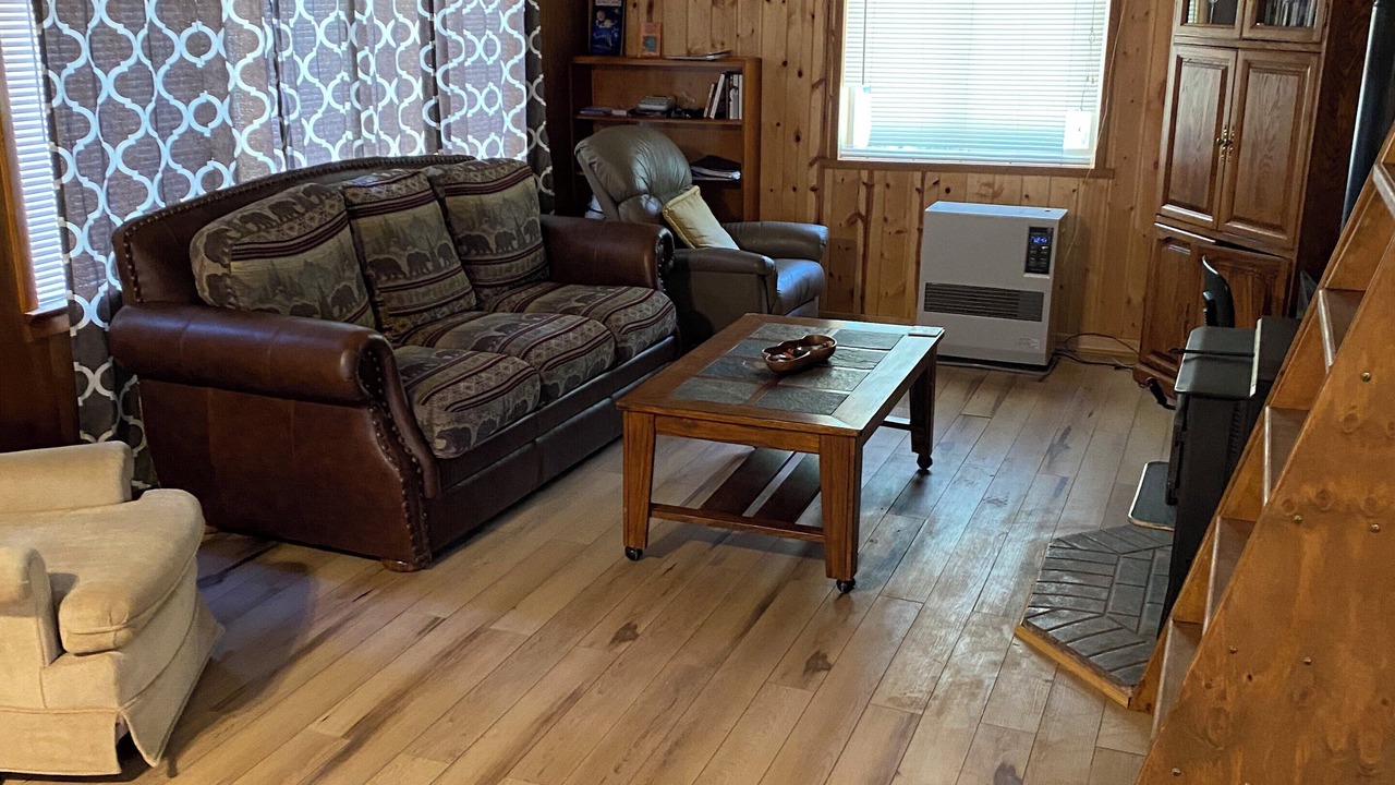 Photo of Livingroom in Klamath Falls