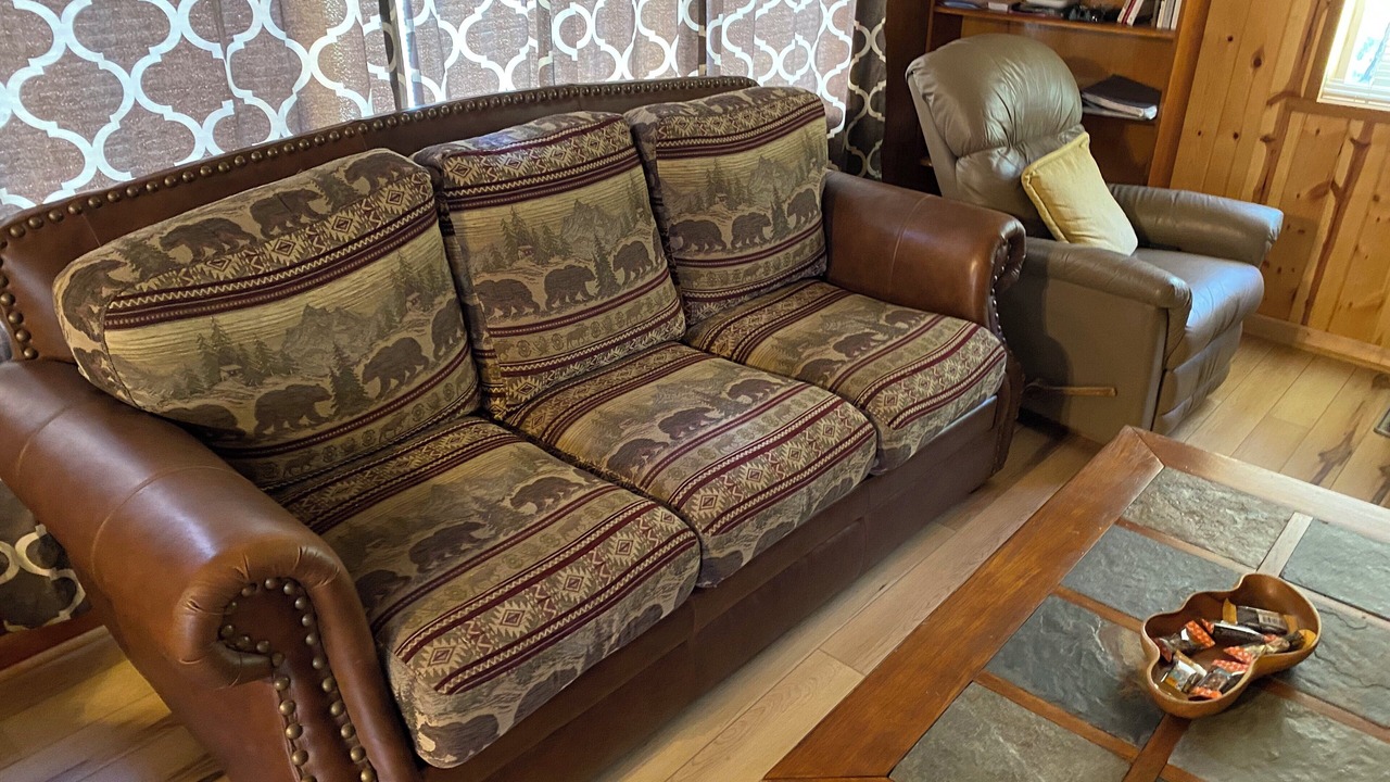 Photo of Livingroom in Klamath Falls