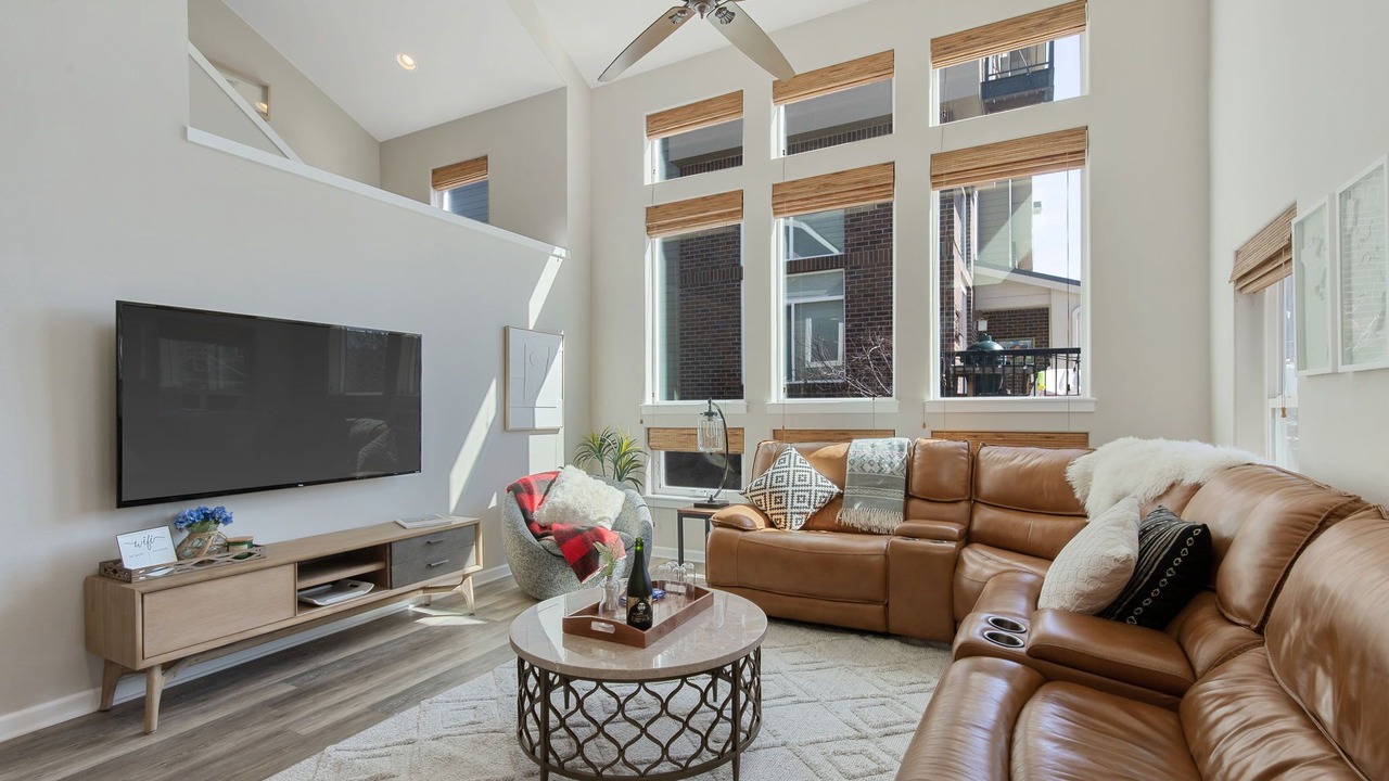 Photo of Livingroom in West Central
