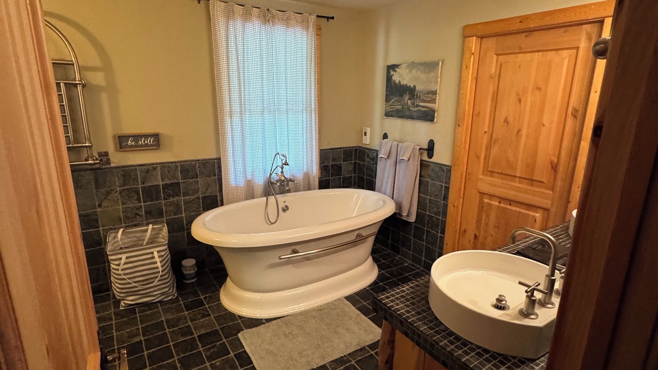 Photo of Bathroom in Mazama