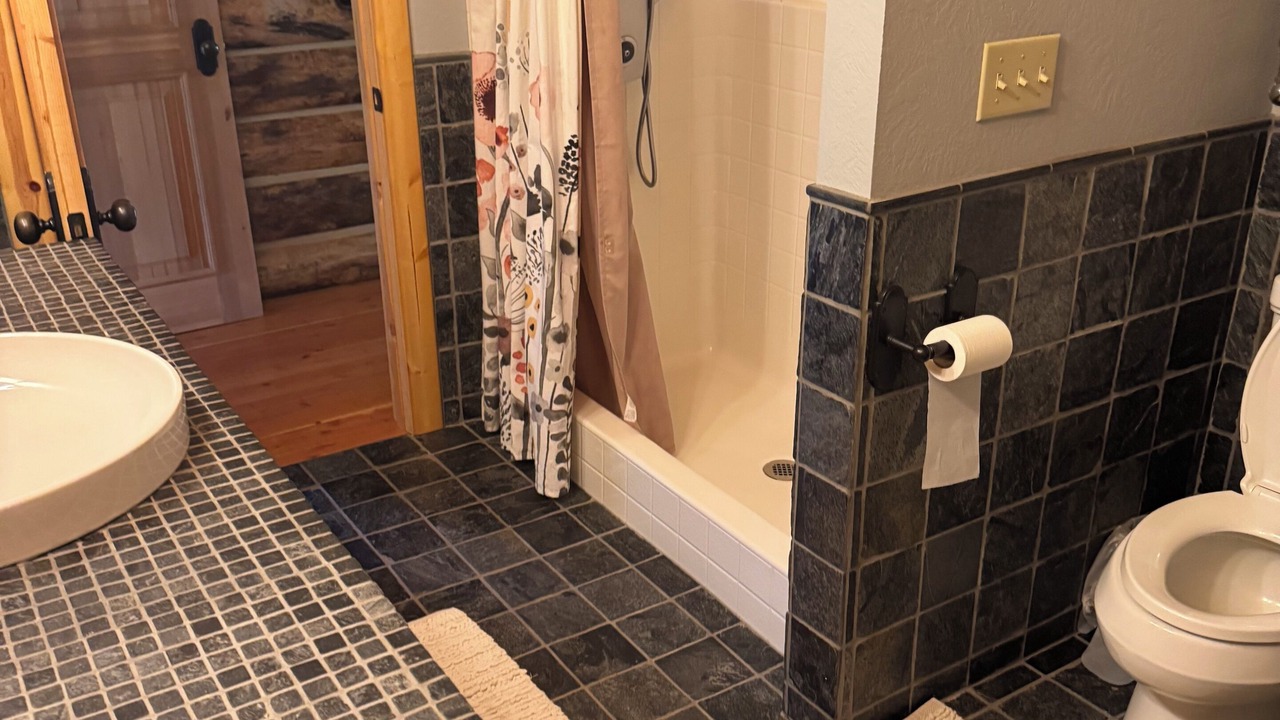 Photo of Bathroom in Mazama