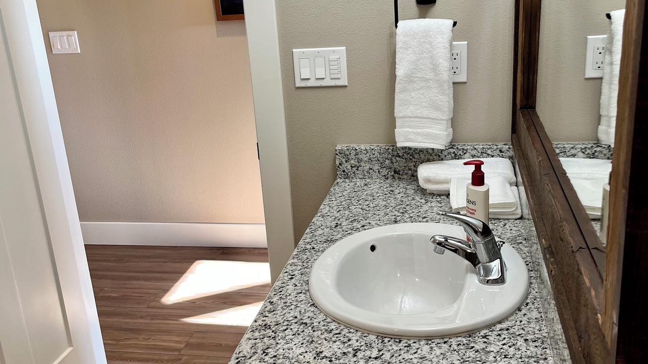 Photo of Bathroom in West Stayton