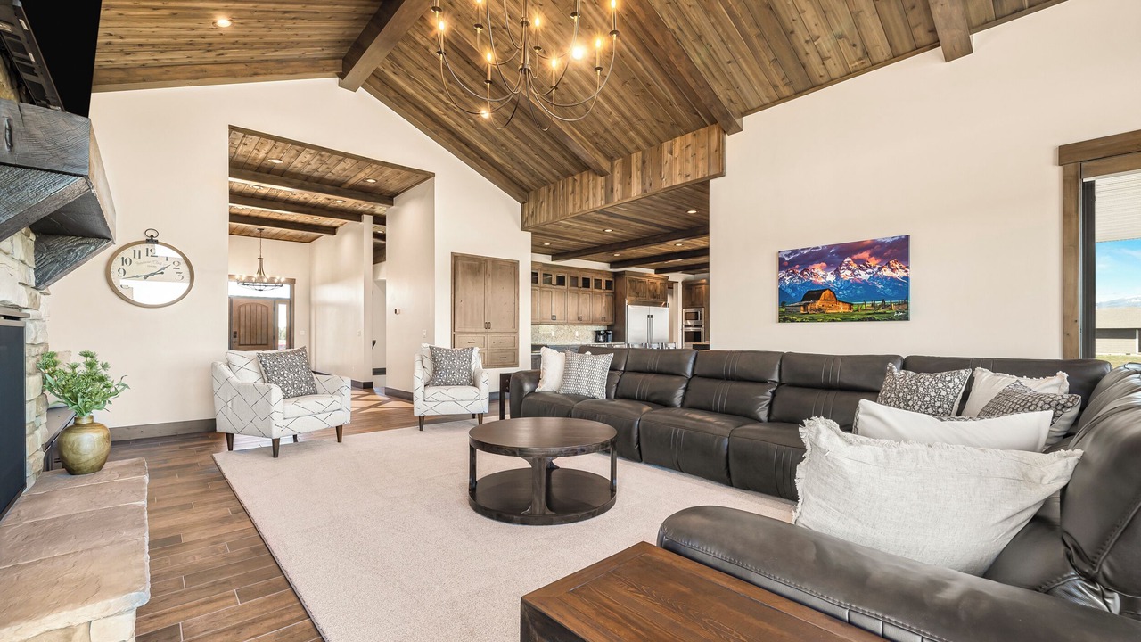 Photo of Livingroom in Island Park