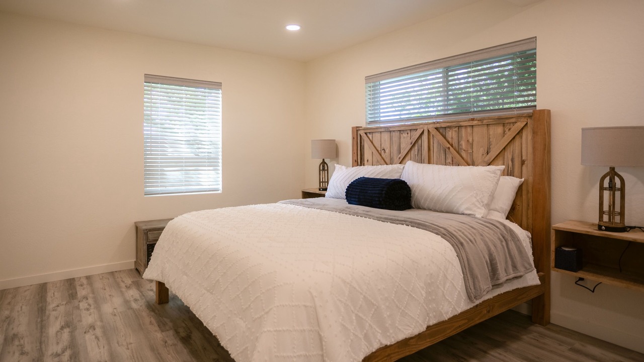 Photo of Bedroom in Eagle Point