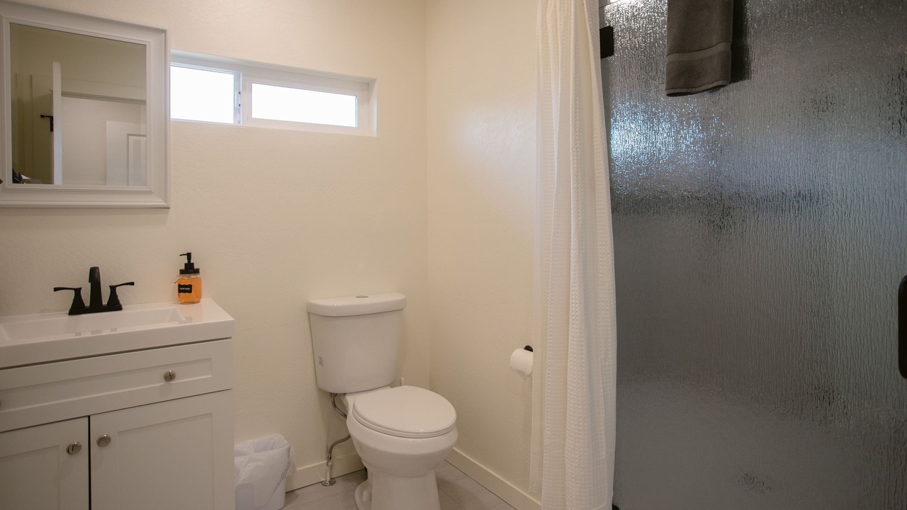 Photo of Bathroom in Eagle Point