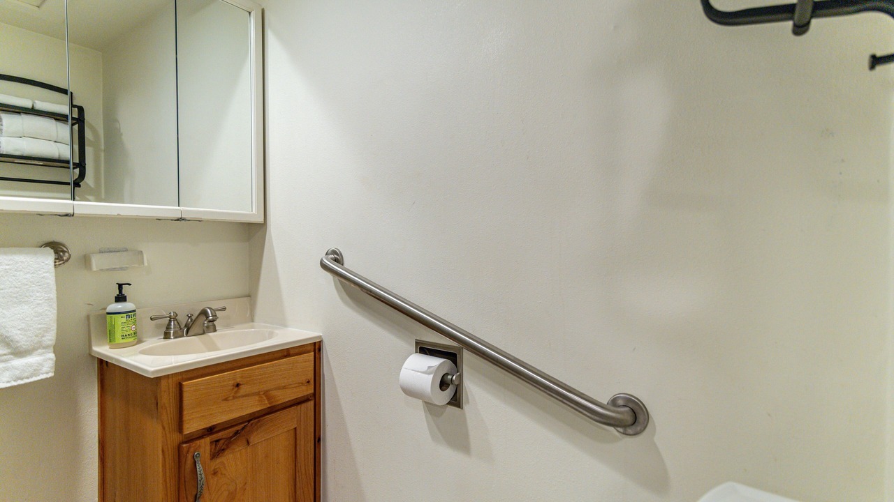 Photo of Bathroom in Sunriver