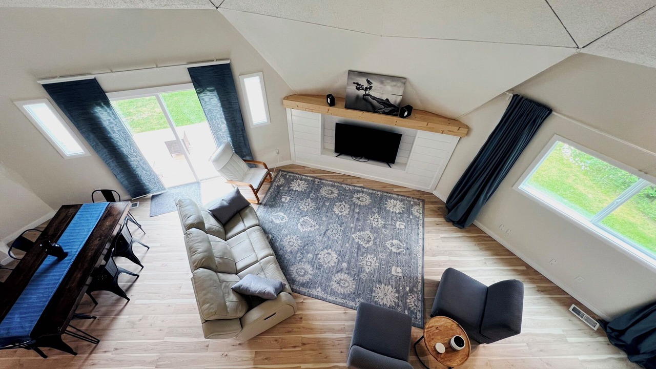 Photo of Livingroom in Eatonville