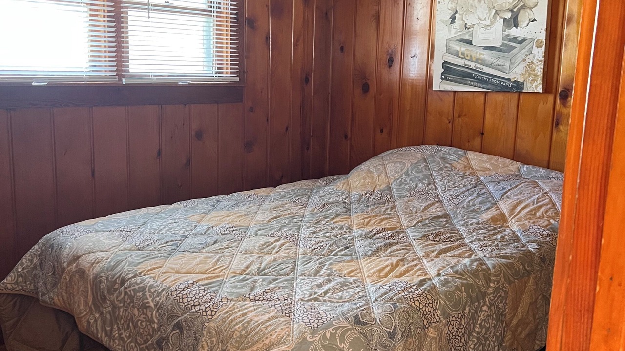 Photo of Bedroom in Newport