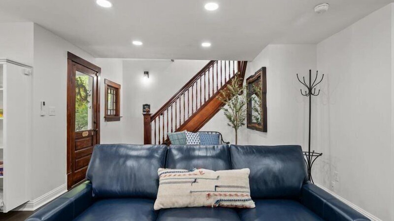 Photo of Livingroom in Garden District