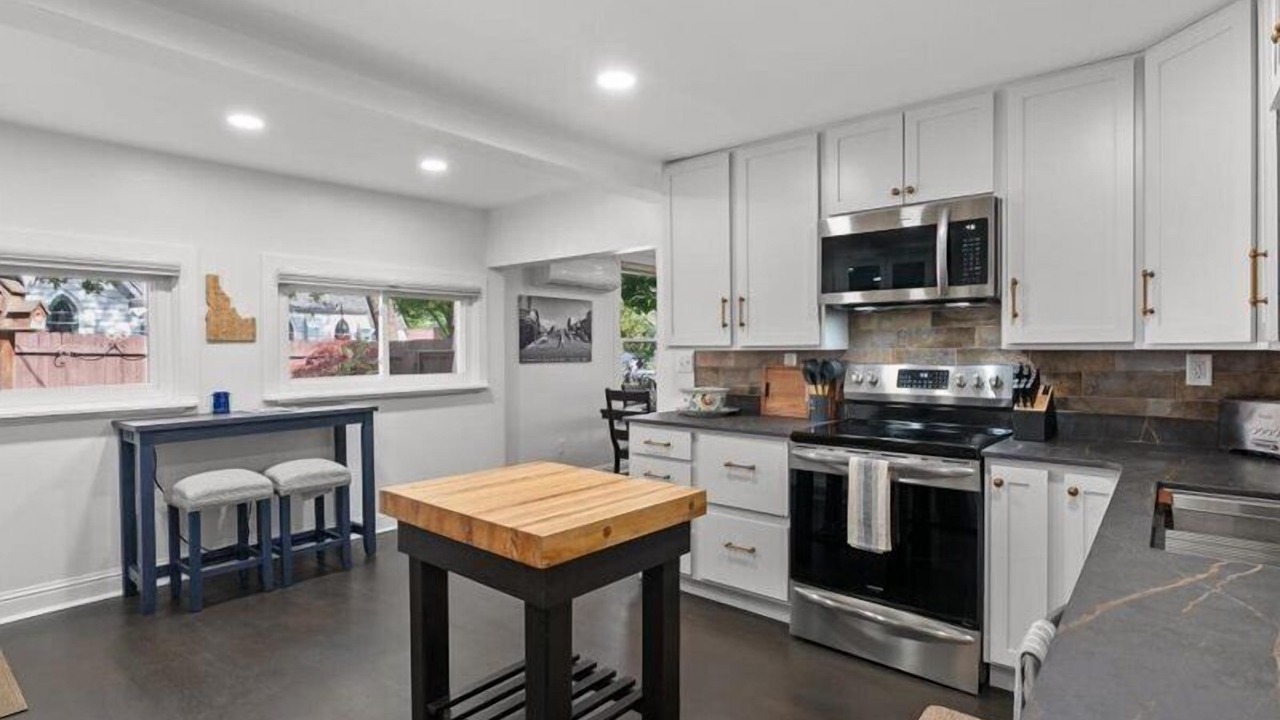 Photo of Kitchen in Garden District
