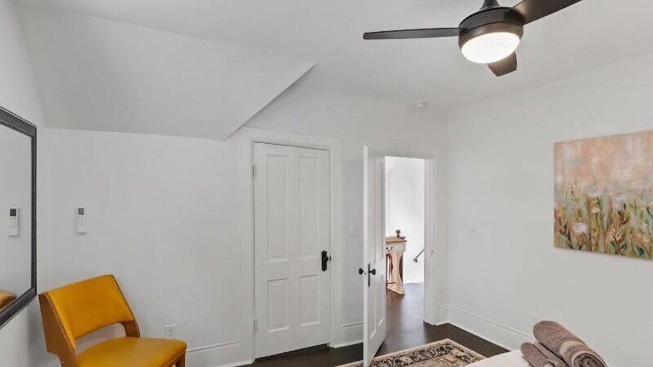 Photo of Bedroom in Garden District