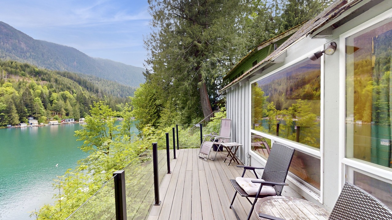 Photo of Patio Balcony in Port Angeles