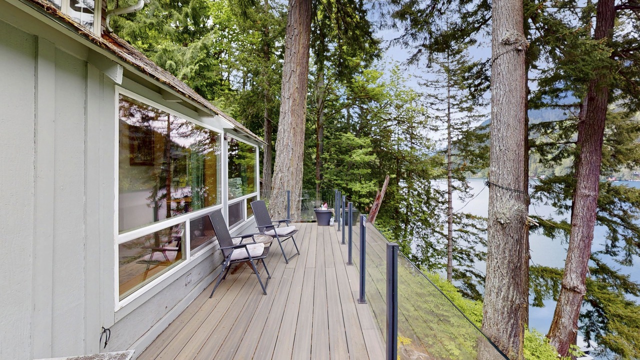 Photo of Patio Balcony in Port Angeles