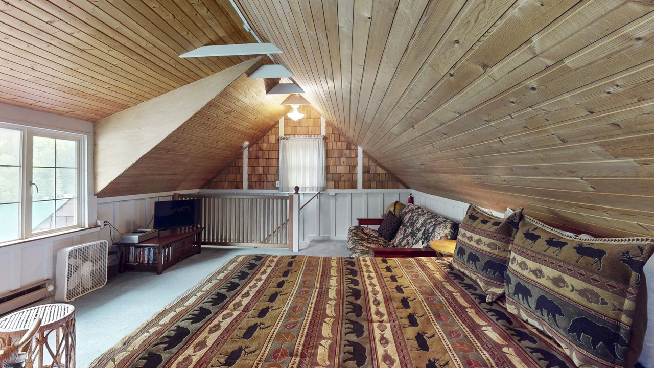 Photo of Bedroom in Port Angeles