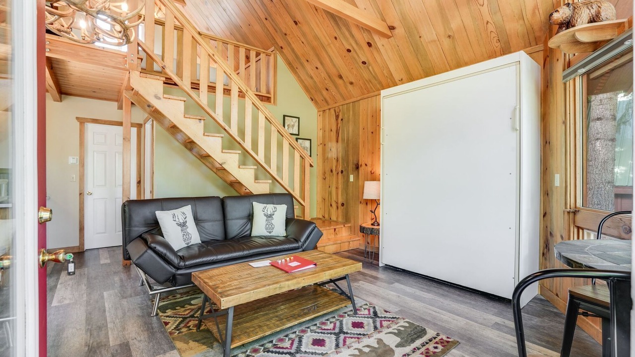 Photo of Bedroom in Trout Lake