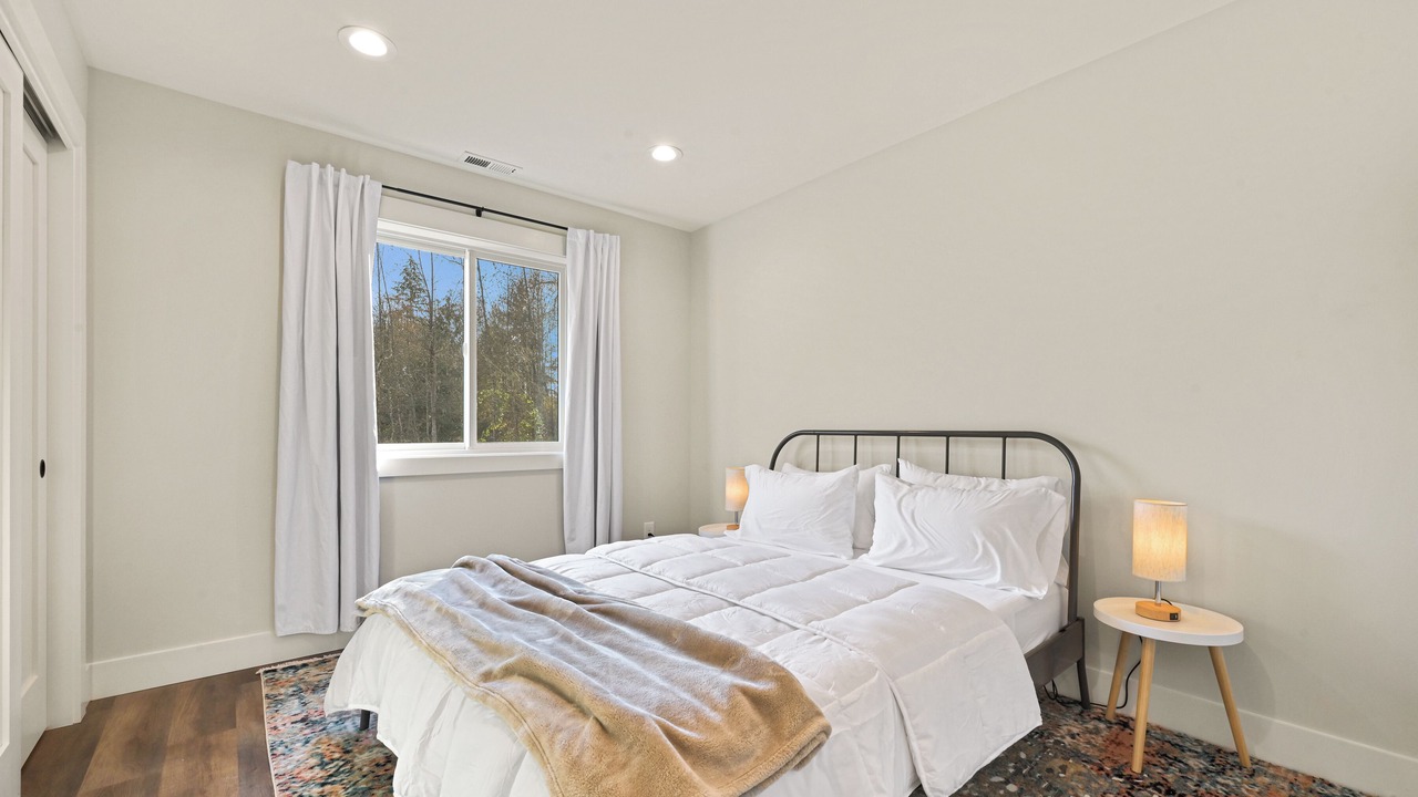 Photo of Bedroom in Deming