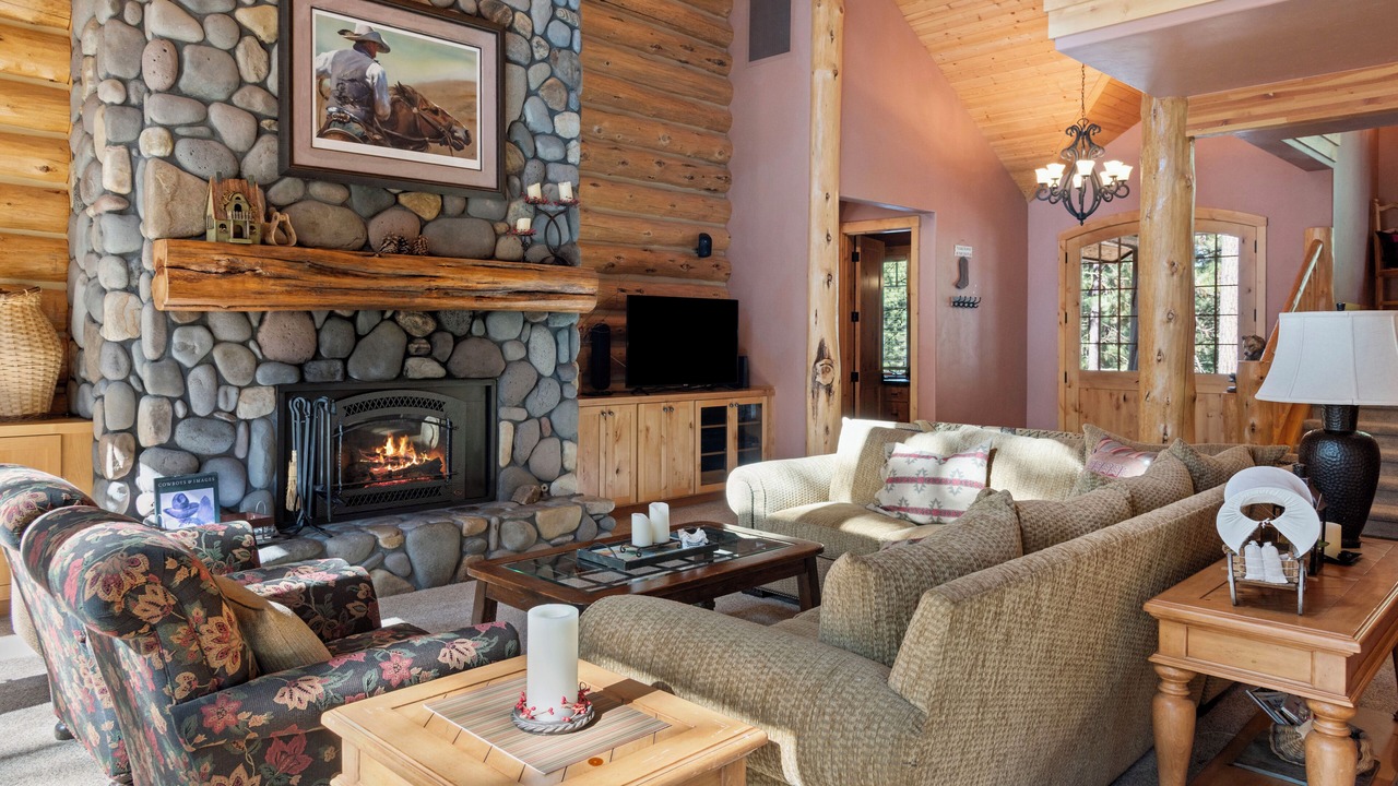 Photo of Bedroom in Black Butte Ranch