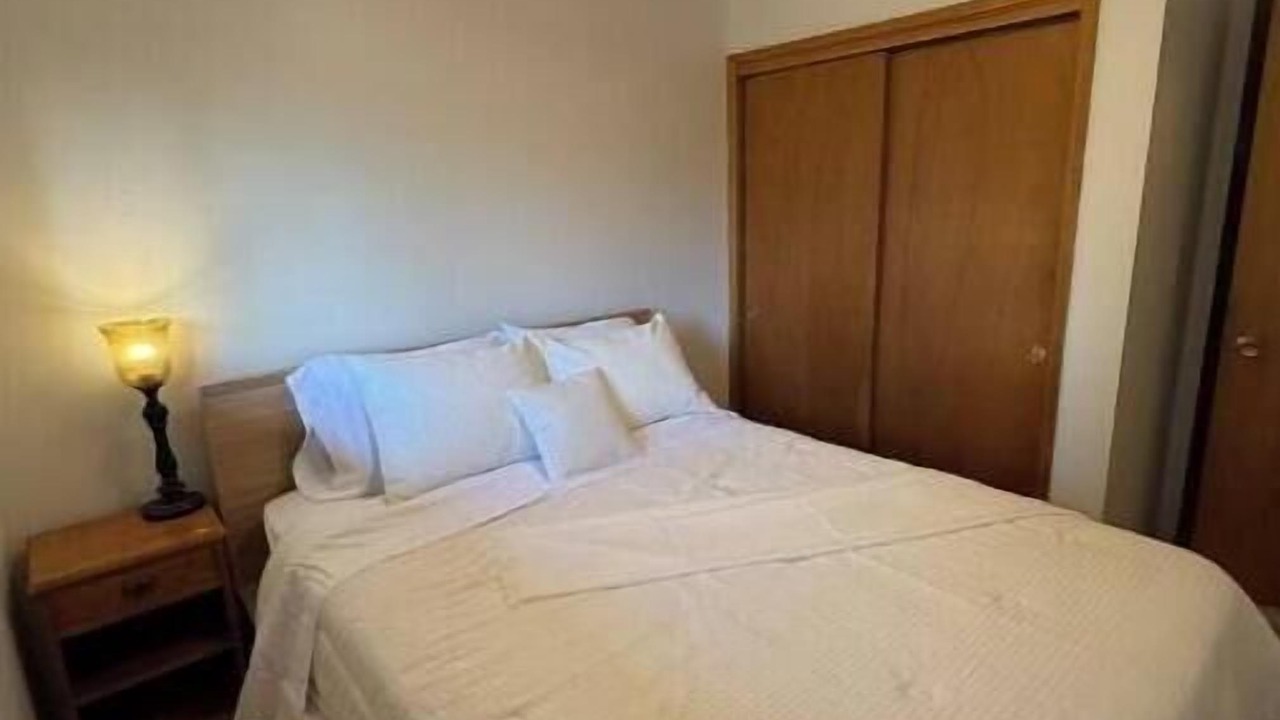 Photo of Bedroom in Shoreline