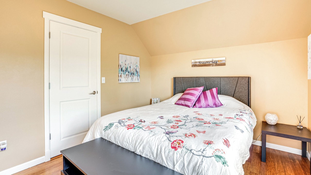 Photo of Bedroom in Bothell