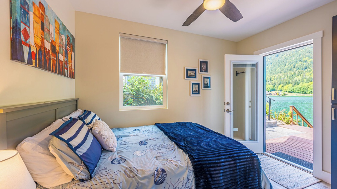 Photo of Bedroom in Port Angeles