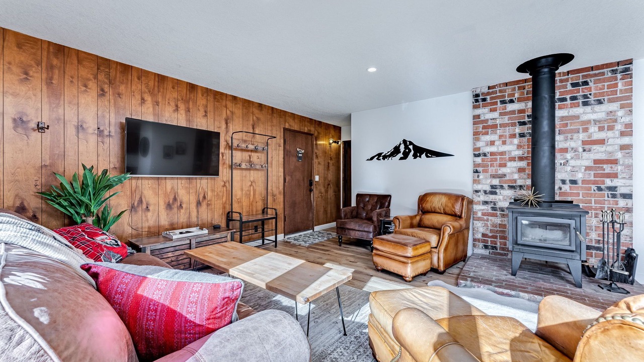Photo of Livingroom in Mount Hood Village