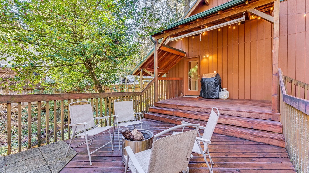 Photo of Patio Balcony in Mount Hood Village