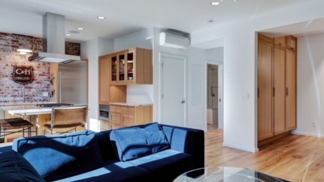 Photo of Livingroom in Corbett - Terwilliger - Lair Hill