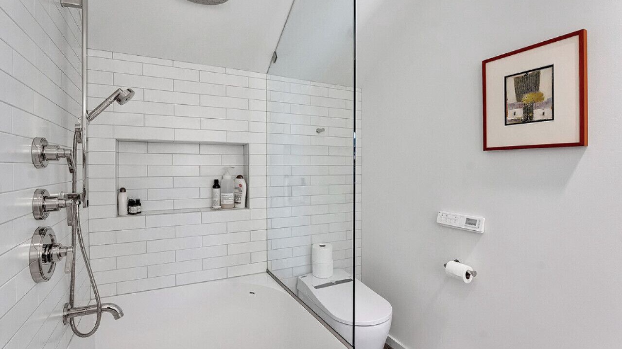 Photo of Bathroom in Corbett - Terwilliger - Lair Hill